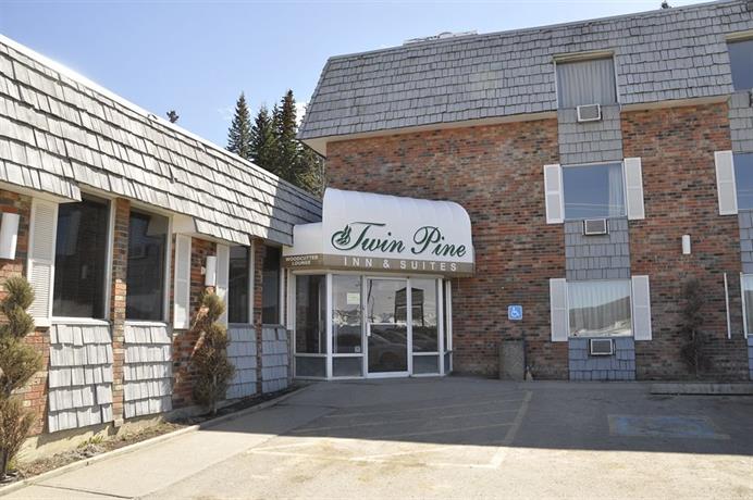 Twin Pine Inn & Suites 더 비버 보드워크 Canada thumbnail