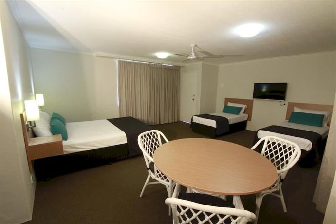 Darcy Arms Hotel Motel