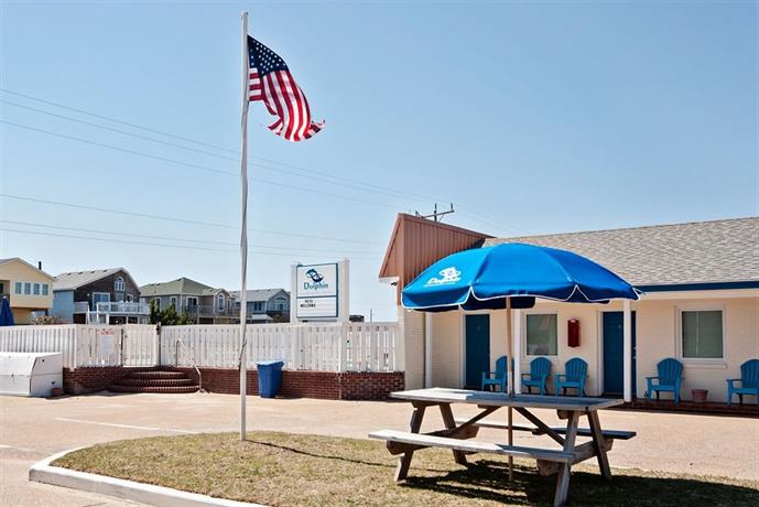 Dolphin Oceanfront Motel - Nags Head