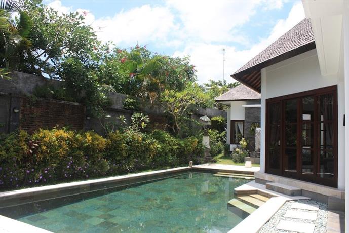 Villa Sarah Jaya