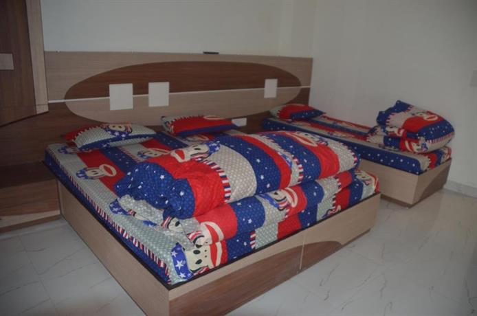 Goel Residency