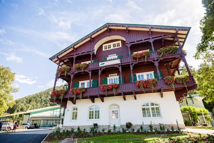 Hotel Schneeberghof Miesenbach Austria thumbnail