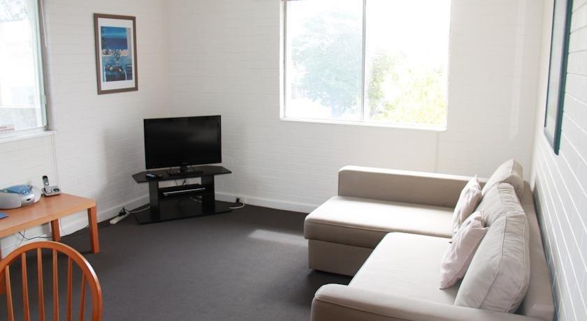Malibu Apartments - Perth