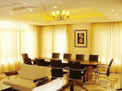 Taihu Lake Elysee Garden Chamber Hotel