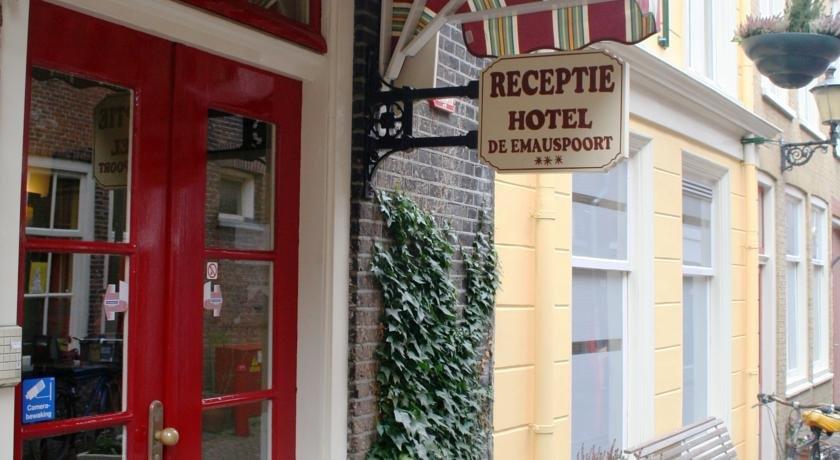 Hotel de Emauspoort