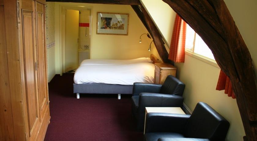 Hotel de Emauspoort