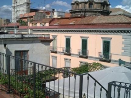 Re Di Napoli Bed