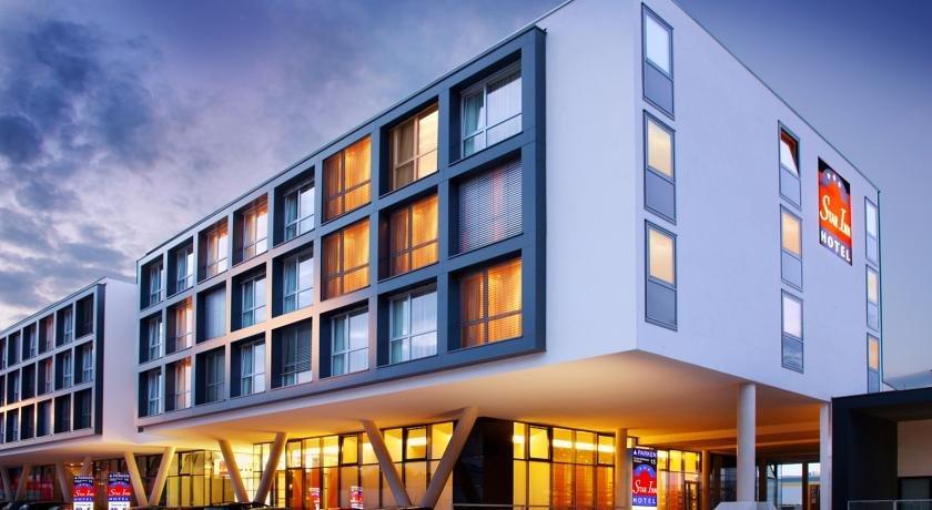 Star Inn Hotel Salzburg Airport-Messe by Comfort