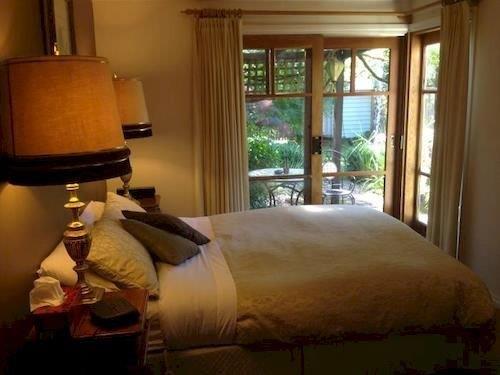 Pendower House B&B