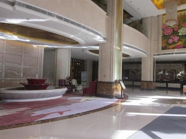 Yichang Golden Ray International Hotel