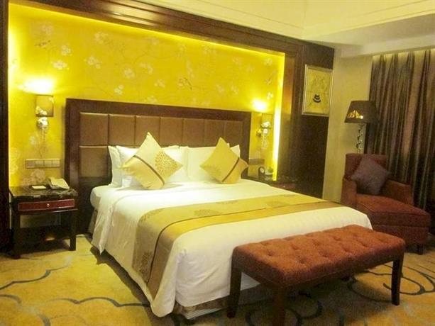 Yichang Golden Ray International Hotel