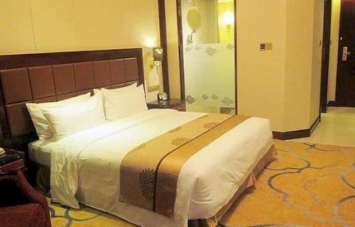 Yichang Golden Ray International Hotel