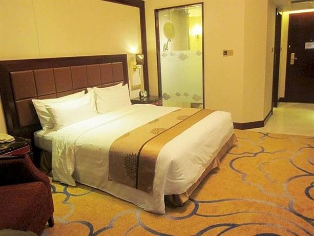 Yichang Golden Ray International Hotel