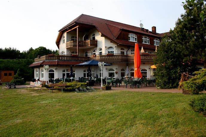 Hotel Heidekrug Mecklenburgische Seenplatte Germany thumbnail