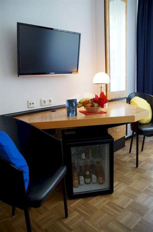 Hotel An Der Therme Haus 1 Bad Sulza Compare Deals