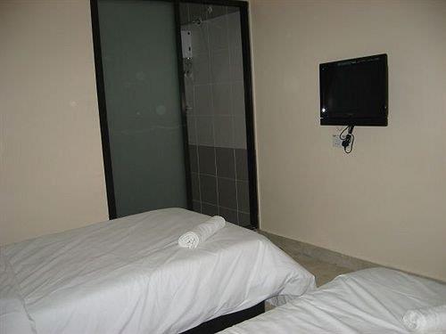 EV World Hotel Sri Petaling @ near Stadium Bukit Jalil