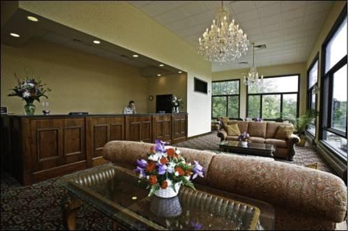 Lake Placid Summit Hotel