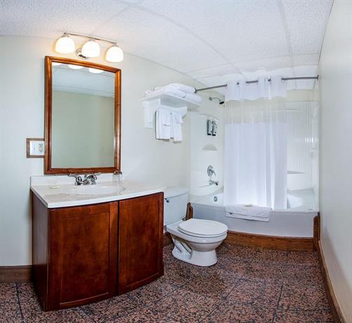 Lake Placid Summit Hotel