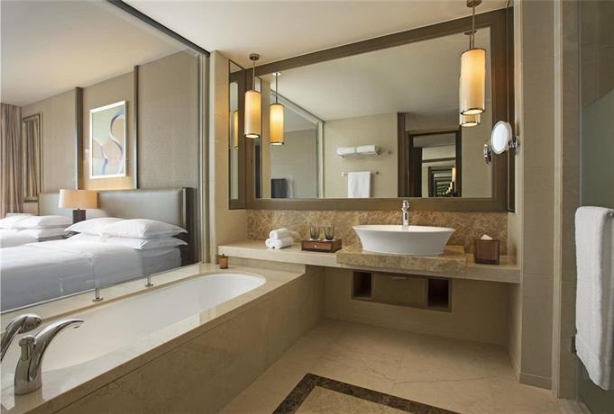 Sheraton Bailuhu Resort Huizhou