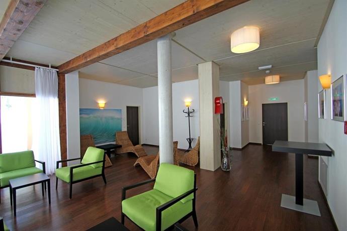 Educare Hotel