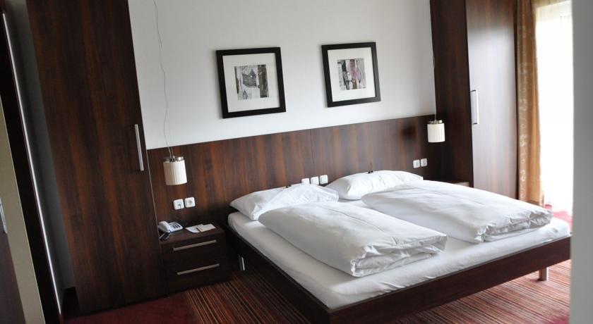 Educare Hotel