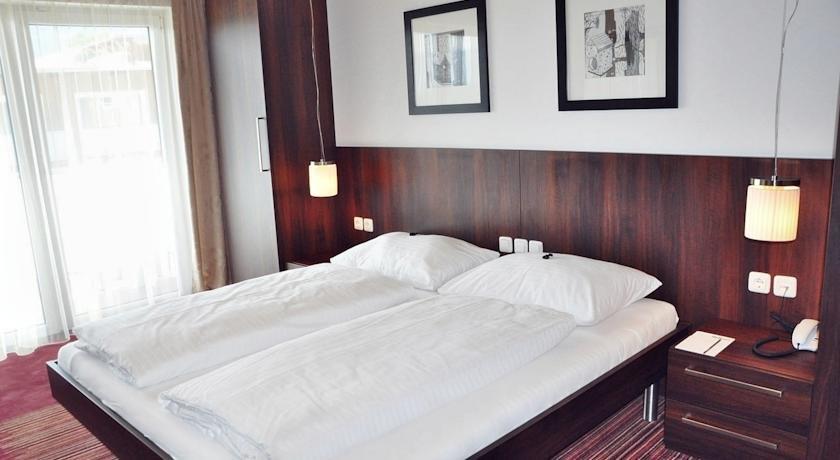 Educare Hotel