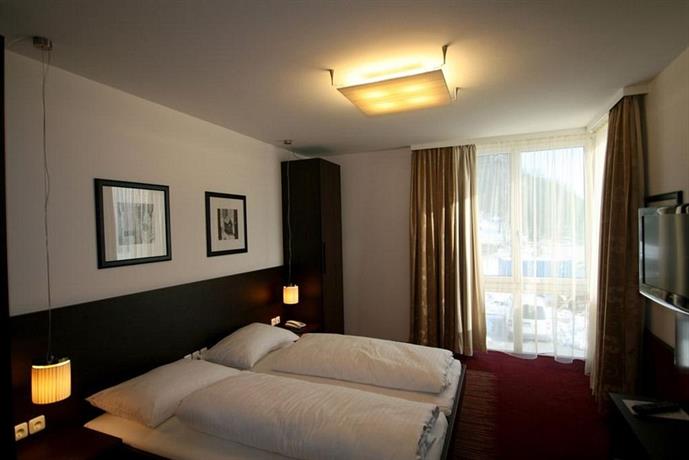 Educare Hotel