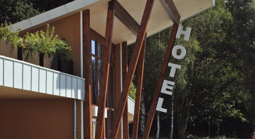 Educare Hotel