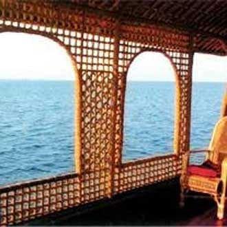 Aqua Holidays Houseboat Alleppey