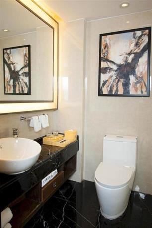 No 8 Chain Hotel