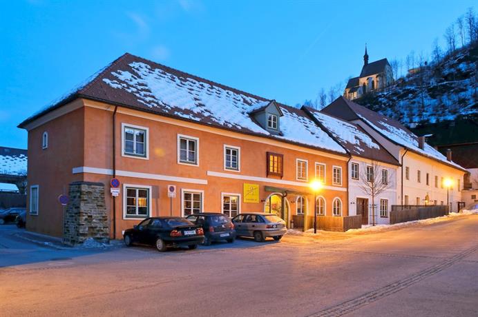 JUFA Hotel Murau Schloss Obermurau Austria thumbnail