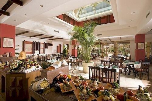 Swiss Inn Plaza