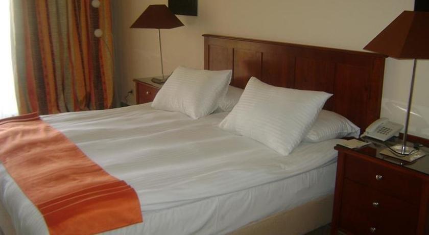 Swiss Inn Plaza