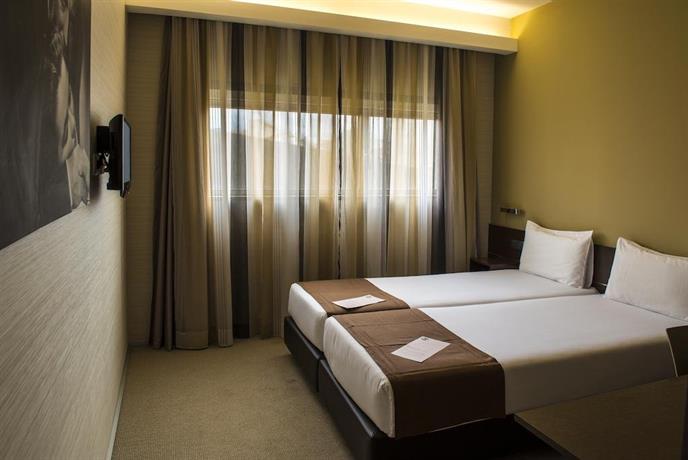 Moov Hotel Porto Centro