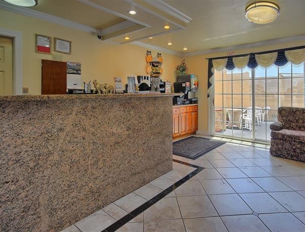 Sea Breeze Inn - San Simeon