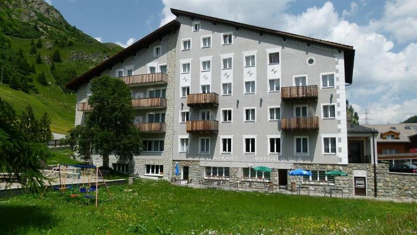 Hotel Grischuna Bivio 스키 리프트 비비오 - 쿠올멘스 Switzerland thumbnail
