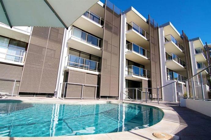 Merrima Court Holidays