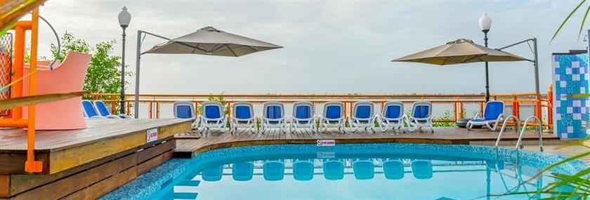 Eco Resort Inn