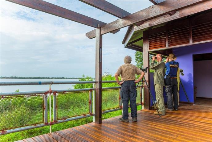 Eco Resort Inn
