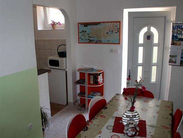 Rooms Zuvan