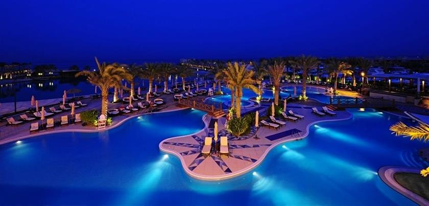 Al Bander Hotel & Resort