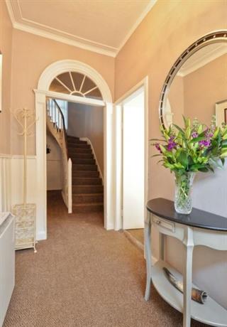 7 Cross Street Boutique Townhouse