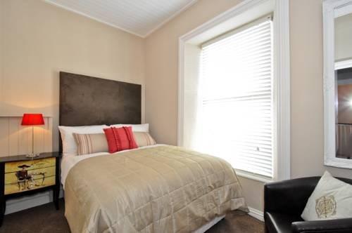 7 Cross Street Boutique Townhouse