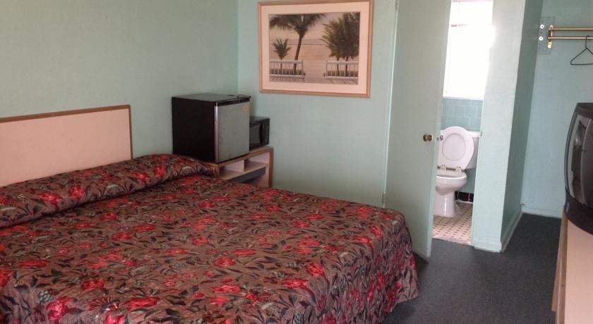 New Sea Breeze Motel