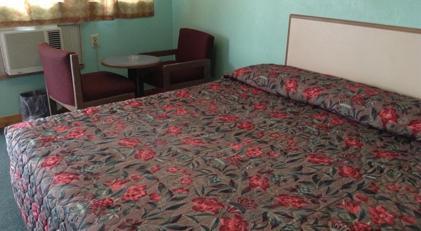 New Sea Breeze Motel