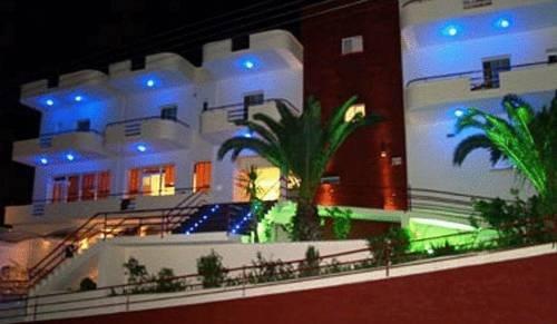 Selefkos Palace