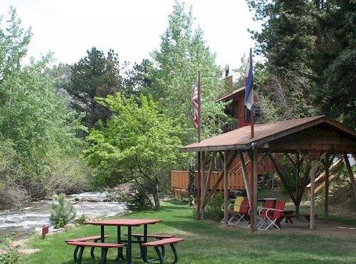 Ponderosa Lodge
