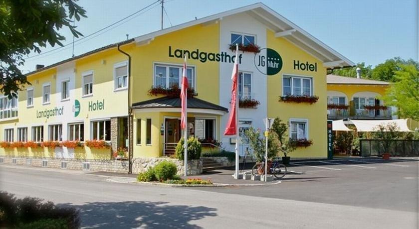 Landgasthof Hotel Muhr Trautmannsdorf an der Leitha Austria thumbnail