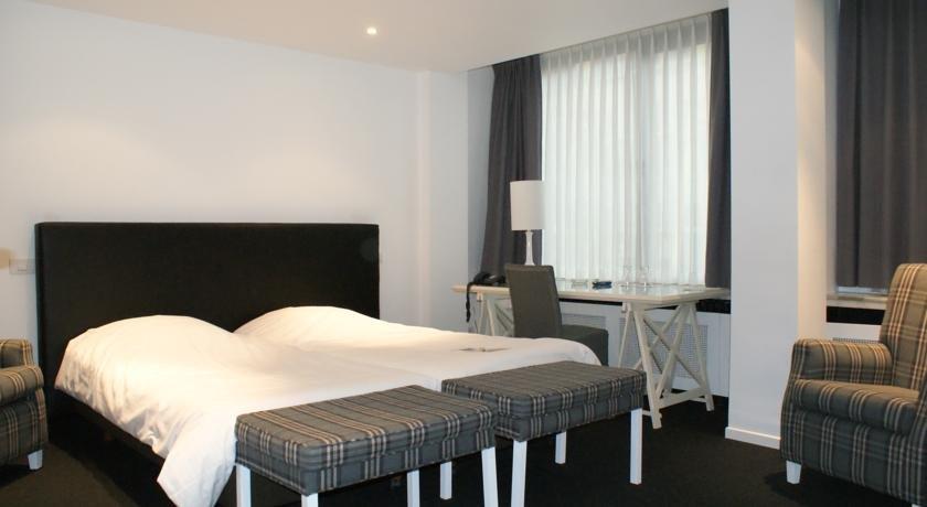 Center Hotel