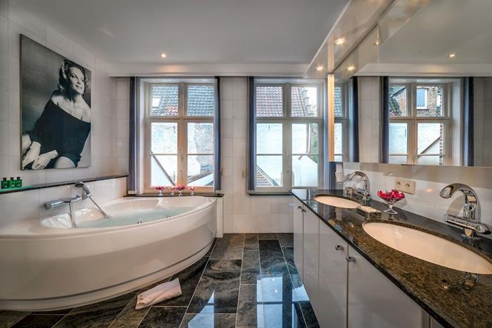Canalside House - Luxury Guesthouse